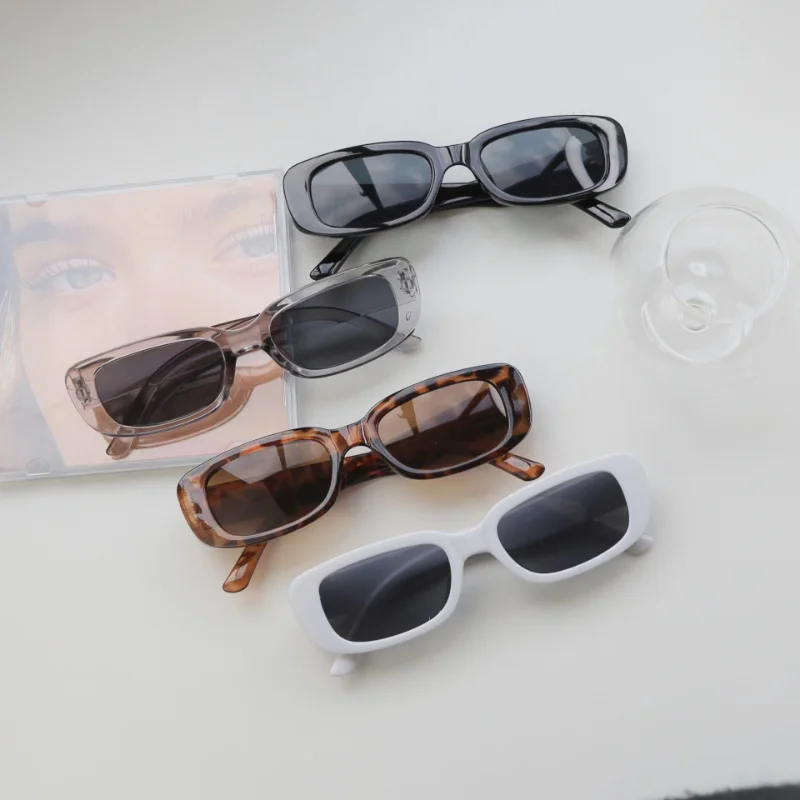 Vintage Small Square Sunglasse - огляд і ціна Vintage Fashion Brands