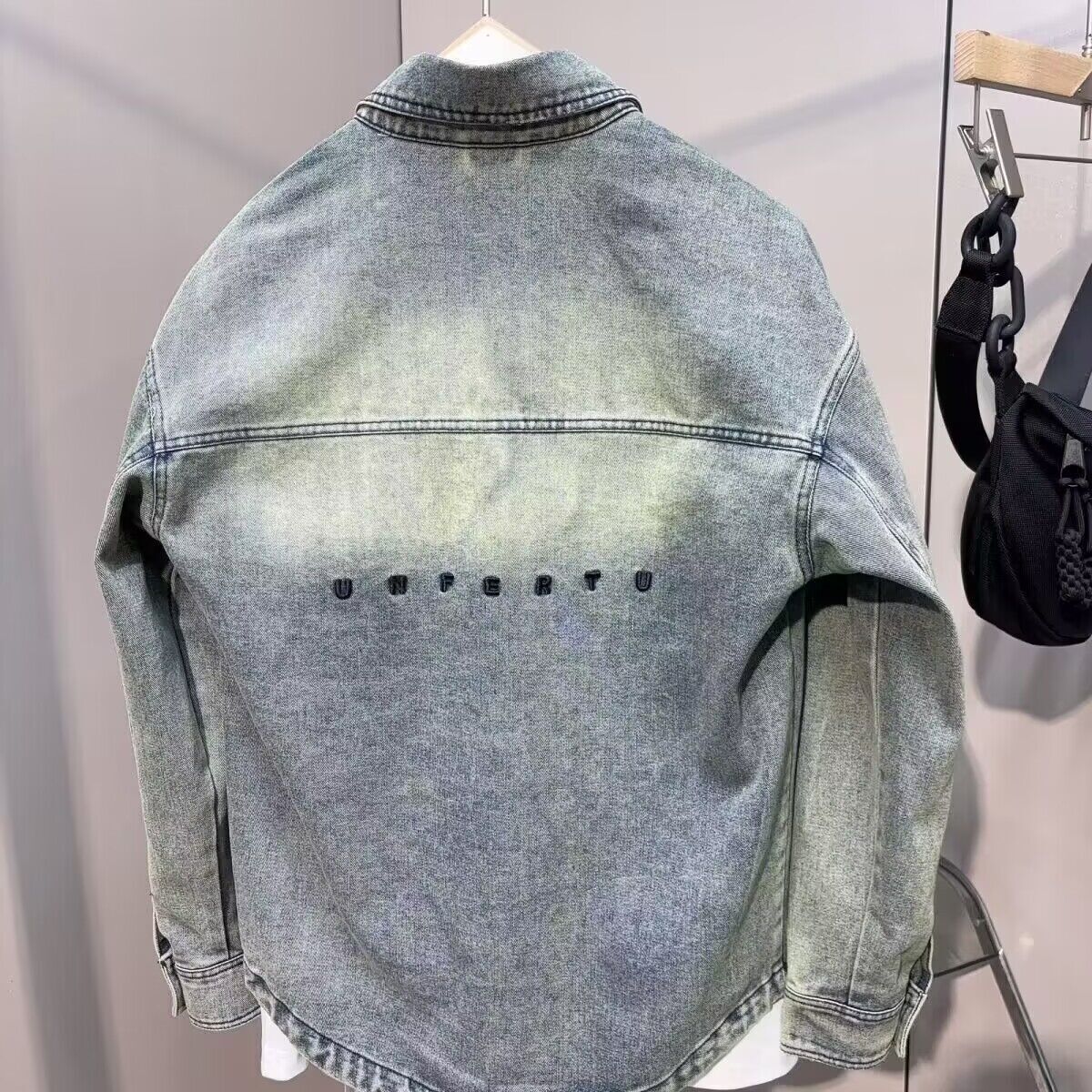 Vintage Clean fit Spring Autum - огляд і ціна Vintage Fashion Hong Kong